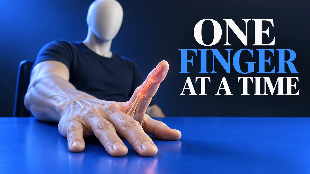 Gezichtsloze persoon met glad hoofd tilt de wijsvinger van de tafel met juiste handanatomie. ONE FINGER AT A TIME.